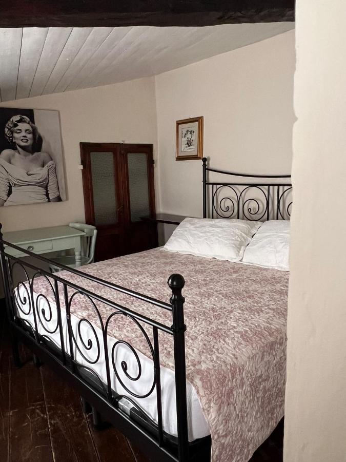 La Chicca Piccola Casina In Affitto Nel Borgo Antico Di Gaggio Montano Bo Apartamento Exterior foto